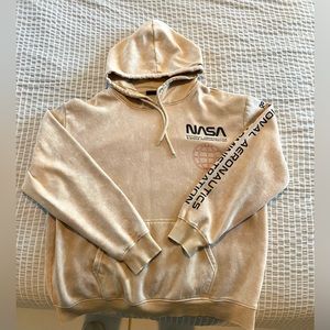 Size XL Nasa hoodie
